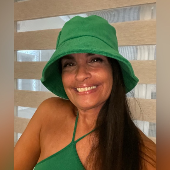 @stylish0305closet, Like this post to be notified of all my future Lives Shows - Picture 2 of 8